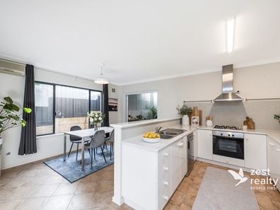 42B Foss Street, Bicton WA 6157