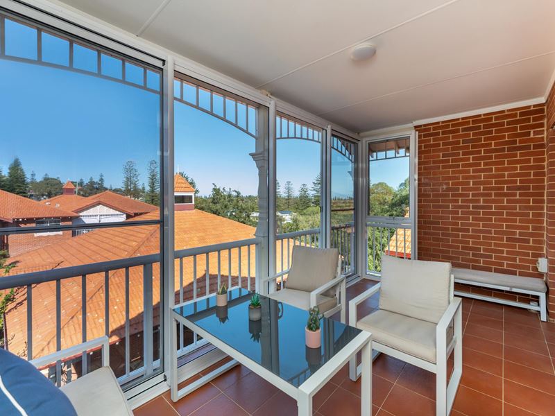 34/141 Claremont Crescent, Swanbourne WA 6010