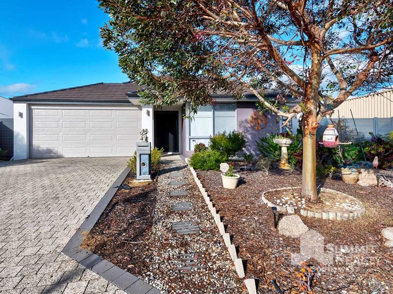 4 Myanore Way, Millbridge