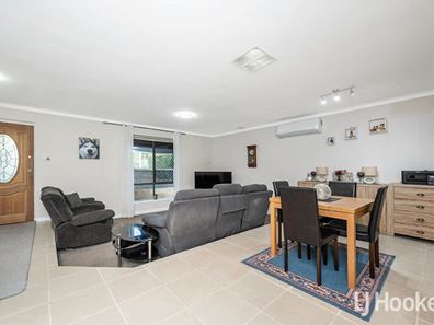 4 Sherlock Close, Gosnells WA 6110