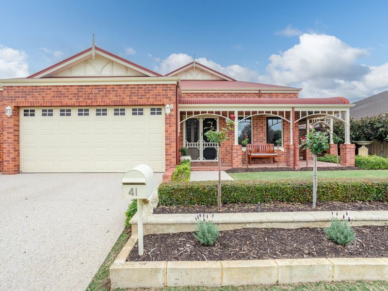 41 Cromarty Gardens, Canning Vale WA 6155