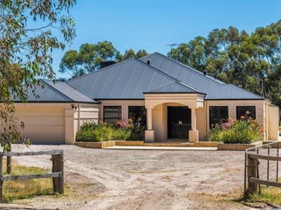 173 Hopkinson Road, Darling Downs WA 6122