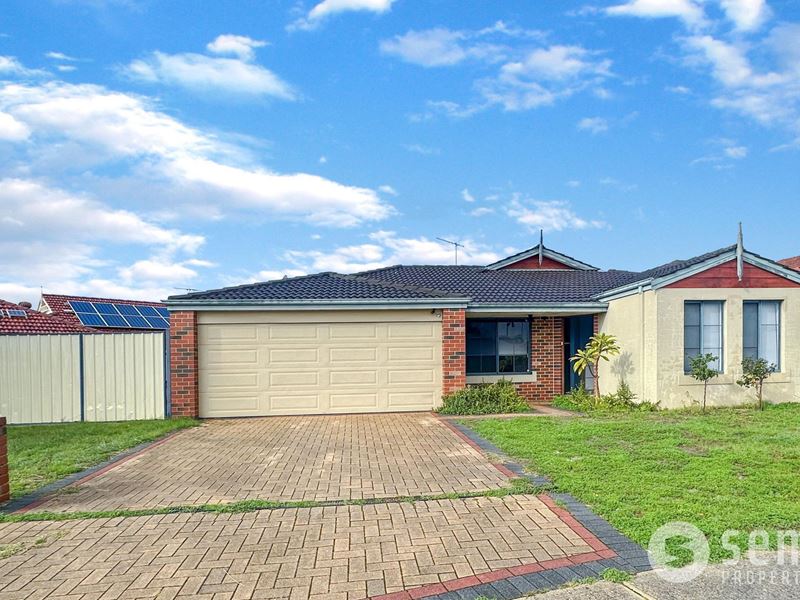 4 Whiteman Crescent, Bertram WA 6167