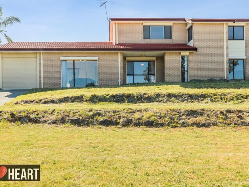 8 Foxon Road, Bibra Lake WA 6163