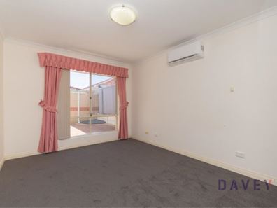 2/20 Bradley Street, Yokine WA 6060