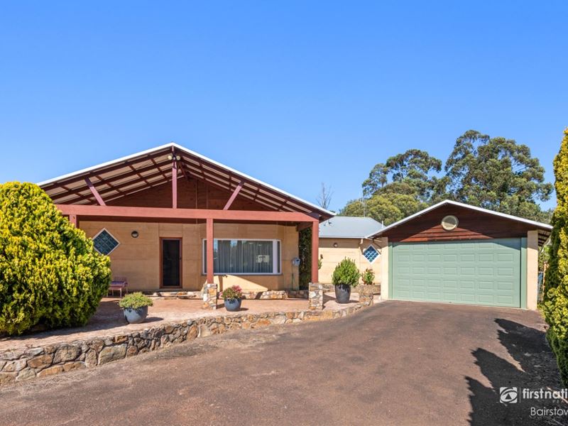 603 Albany Highway, Mckail