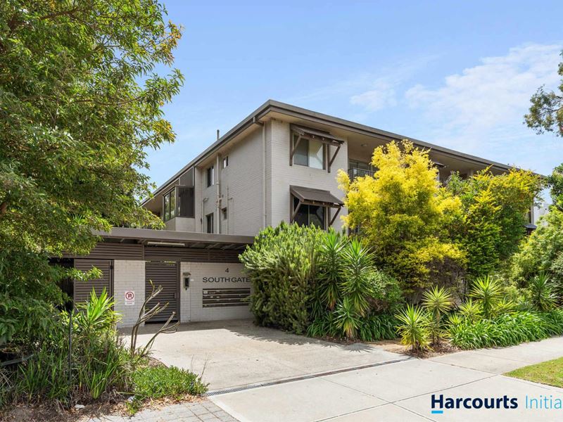 18/4 Comer Street, Como WA 6152