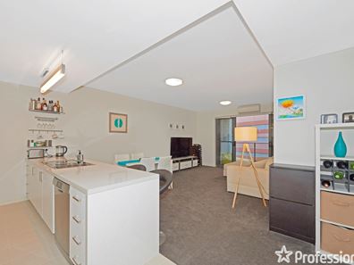 72/16 Midgegooroo Avenue, Cockburn Central WA 6164