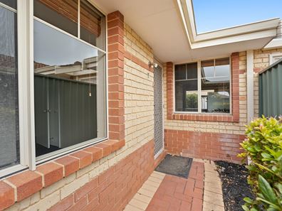 7/6 Dowling St, Rockingham WA 6168