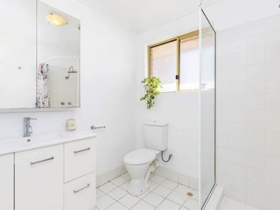 5/318 Harborne Street, Glendalough WA 6016