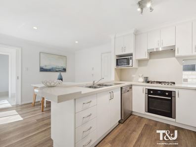 122C Odin Road, Innaloo WA 6018