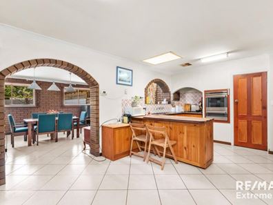 3 Armstrong Road, Wilson WA 6107