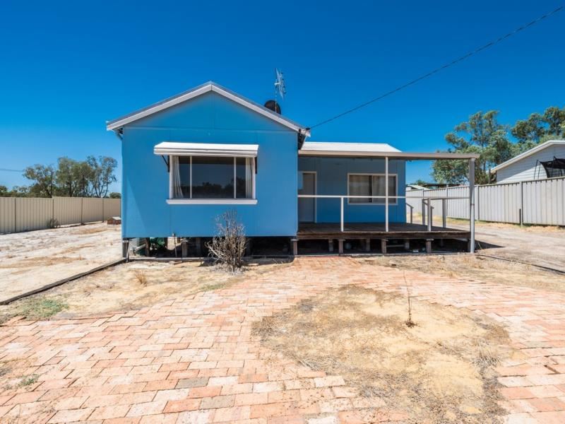 2 Spring Street, Mingenew WA 6522