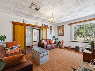 8 Duffield Avenue, Beaconsfield WA 6162