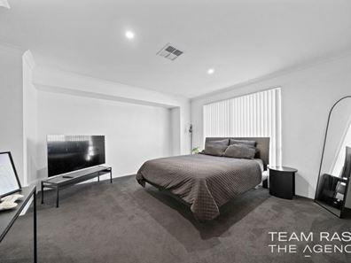 69 Solandri Bend, Banksia Grove WA 6031