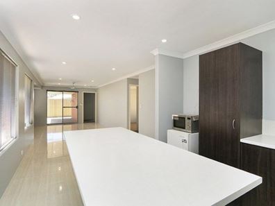 38 Moston Crescent, Bertram WA 6167