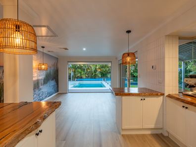 21 Canouan Loop, Secret Harbour WA 6173