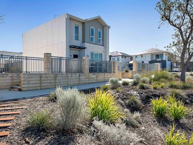 4 Yering Lane, Harrisdale WA 6112