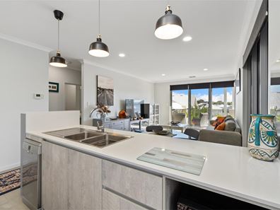 20/2 Lahinch Vista, Gnangara WA 6077