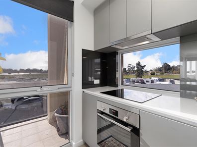 20/2 Lahinch Vista, Gnangara WA 6077