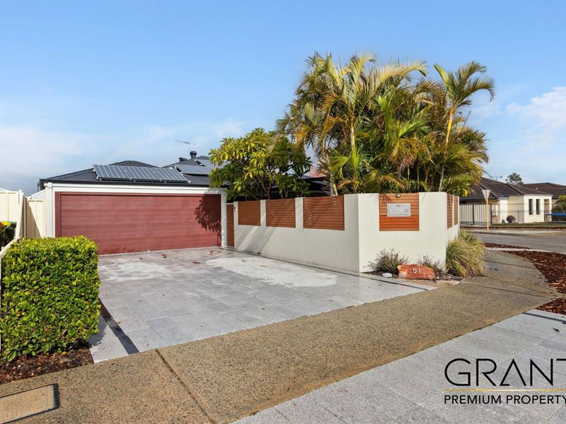 51 Jackadder Avenue, Hammond Park WA 6164