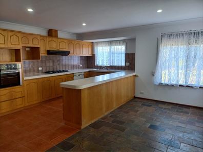 3 Hilton Place, Duncraig WA 6023