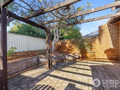 2/50 Parkside Avenue, Mount Pleasant WA 6153