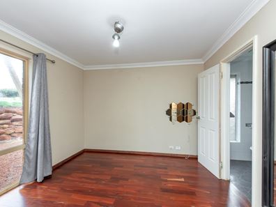 30 Aerolite Way, Beldon WA 6027