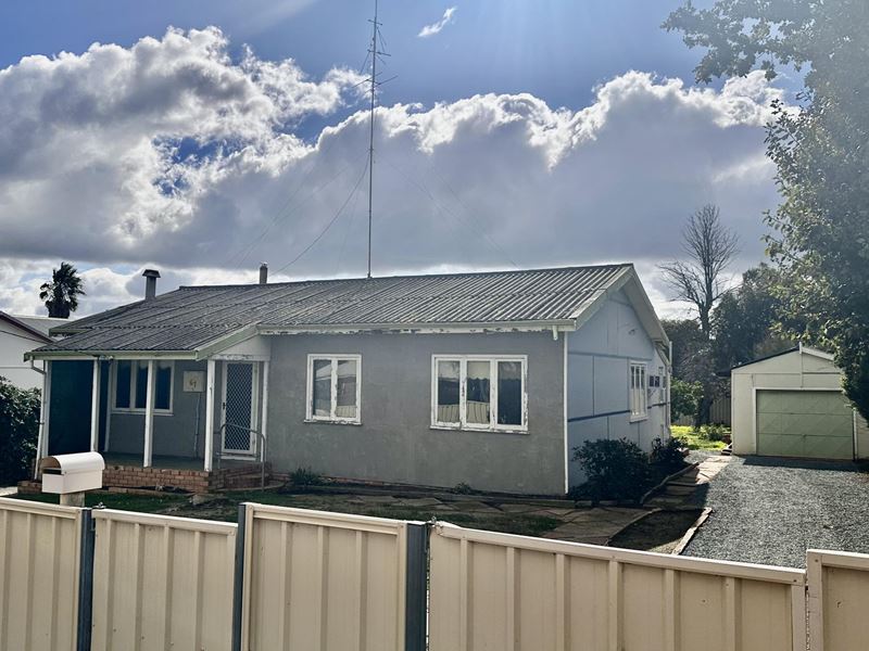 67 Grant Street, Narrogin