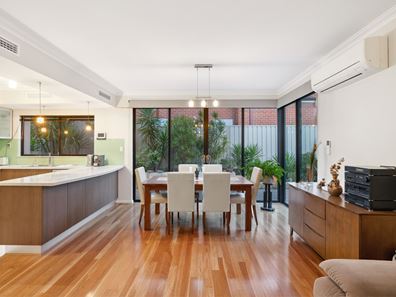 4/8 Palmer Place, Embleton WA 6062