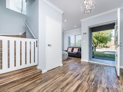 4 Penshell Street, Jindalee WA 6036