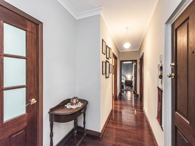 46 Berehaven Avenue, Thornlie WA 6108