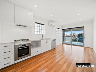 5/130 Sydenham Street, Kewdale WA 6105