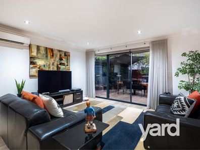 2/51 Mengler Ave, Claremont WA 6010