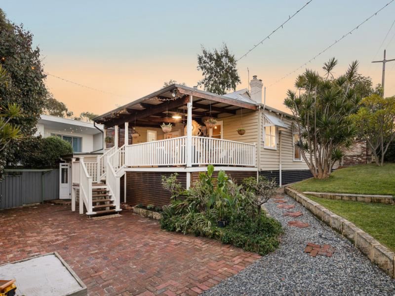 135 Whatley Crescent, Bayswater