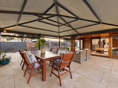 10 Taviano Vista, Secret Harbour WA 6173