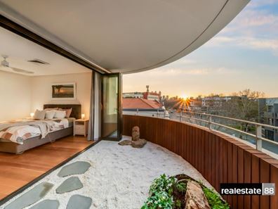 4/33 Royal Street, East Perth WA 6004