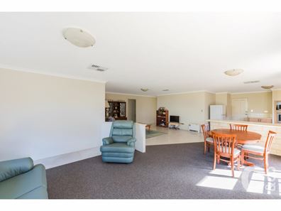 7 Shanklin Court, Wellard WA 6170