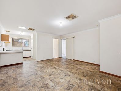 23/4 Page Road, Kelmscott WA 6111