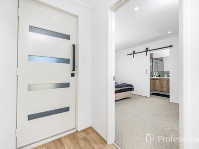 8 Chevalier Way, Alkimos WA 6038