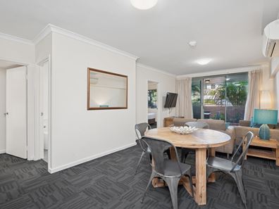38/137 Melville Parade, Como WA 6152