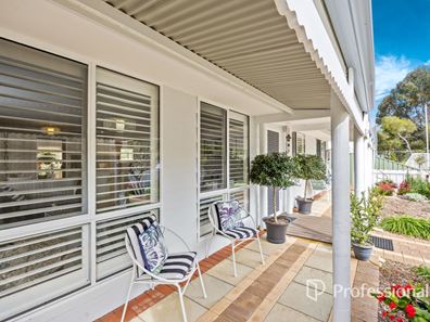 14 Manning Street, Myalup WA 6220