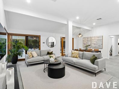 9 Gascoyne Avenue, Woodvale WA 6026