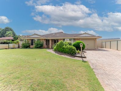 13 Monarch Court, Thornlie WA 6108
