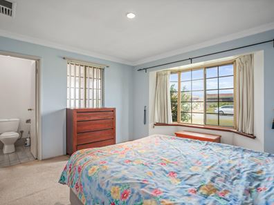 13 Monarch Court, Thornlie WA 6108