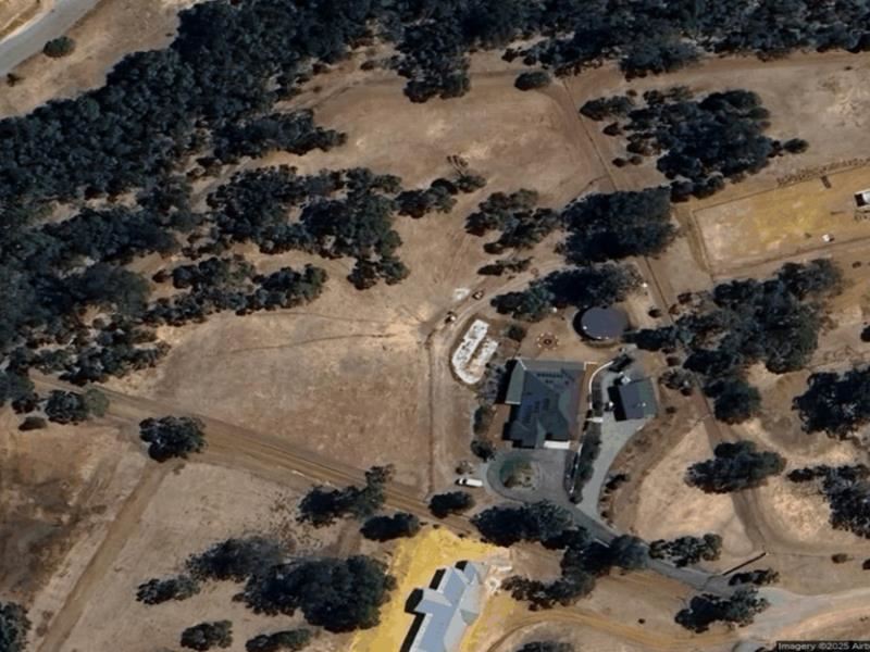 48 Lorikeet Court, Chittering