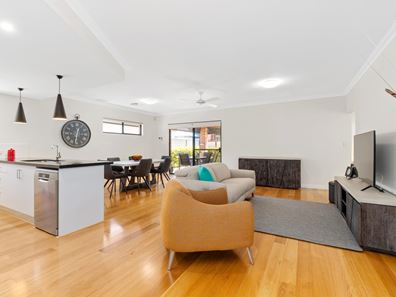 12/198 Surrey Road, Rivervale WA 6103