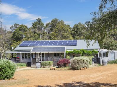 22 Lochinvar Place, Quindalup WA 6281