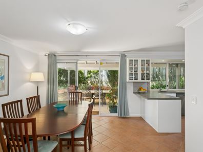 26 Grove End Ridge, Mount Claremont WA 6010