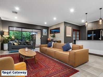 30 Pinelle Pwy, Aubin Grove WA 6164